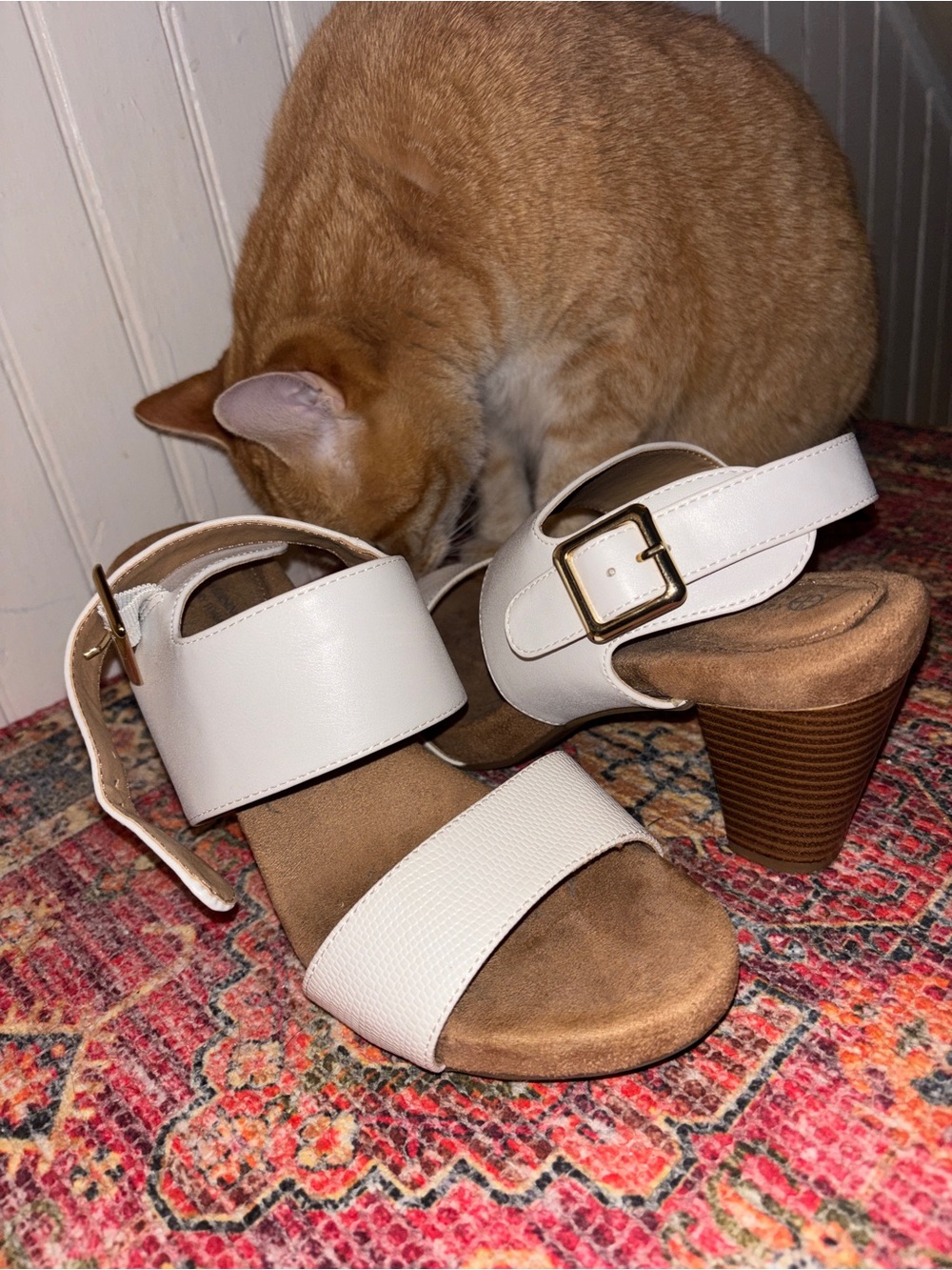 Giani Bernini White Memory Foam Block Sandals